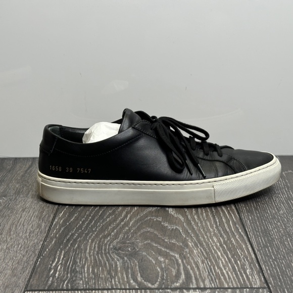 Common Projects - Achilles Low in Black - Size 39 - Picture 4 of 8